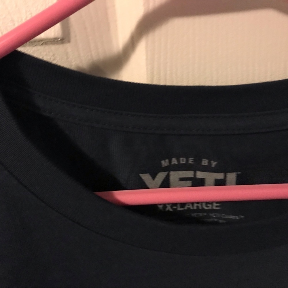 Mens Shorts Sleeve Yeti Tee - Picture 2 of 4